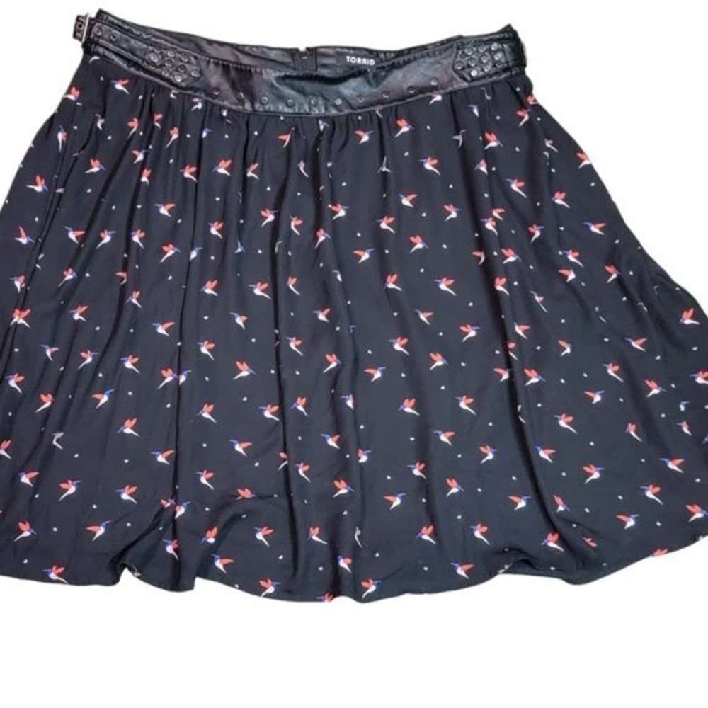 Torrid Hummingbird Faux Leather Waist Skirt Size 14
